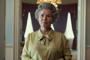 Revelan la primera foto de Imelda Staunton como la reina Isabel II