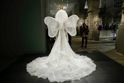 Conjunto de la boda Dress "Madonna" de House of Dior 