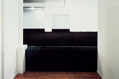 The New York Earth Room es una obra del artista Walter De Maria