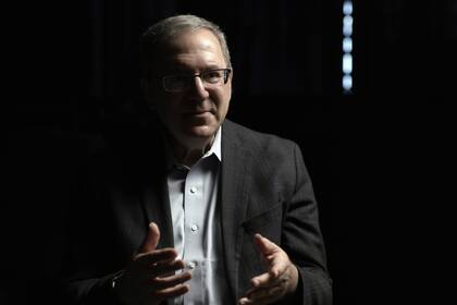 El autor David E. Sanger en The Perfect Weapon