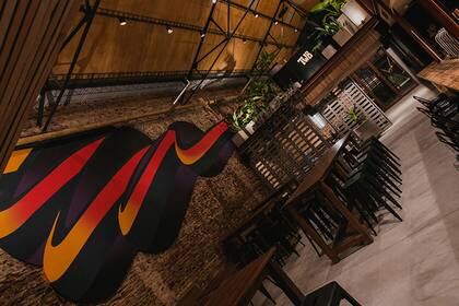 The Wine Bar busca predicar el consumo de "vino sin tabú", y tiene una línea rotativa de más de 20 etiquetas de todo el país