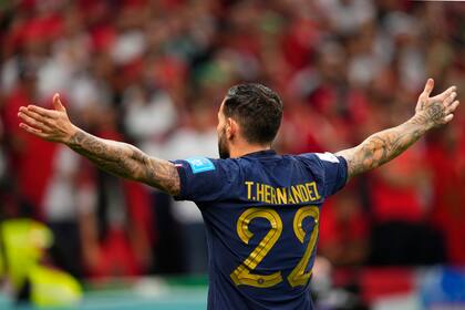 Theo Hernández se ganó la titularidad en la selección francesa ante la lesión de su hermano Lucas