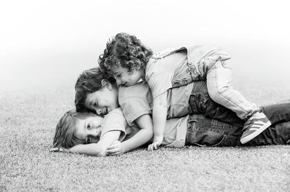 Thiago, Mateo y Ciro los hijos de Lionel Messi y Antonela Rocuzzo.