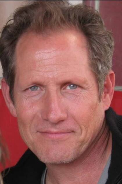 Thom Mathews, actor de Martes 13 y amigo por muchos años de George Clooney