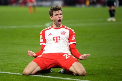 Thomas Müller jugó 756 partidos en Bayern Múnich y marcó 250 goles. Además, ganó 33 títulos