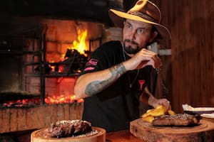 El asador que sueña con ser el primer restaurante con una estrella Michelin de Praia do Rosa