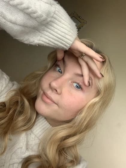 Tia-Leigh contó que ahora se realiza un tratamiento con bótox cada ocho semanas, pero la enfermedad no tiene cura