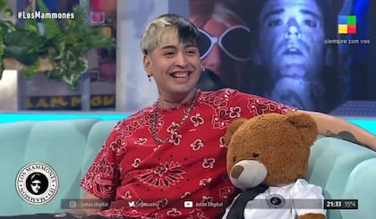 Tiago PZK pasó por el estudio de Los Mammones (América TV)