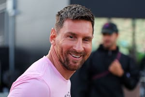Messi sorprendió a todos: mostró sus músculos y posó con la mejor modelo