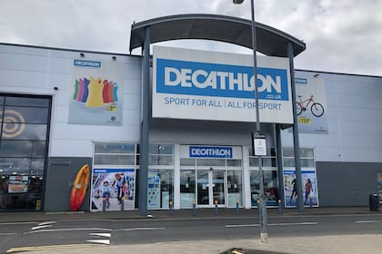Decathlon, la cadena francesa de artículos deportivos, regresa a Argentina en octubre.