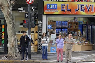Ideas millonarias: El Jevi, la cadena de kioscos donde suena el metal