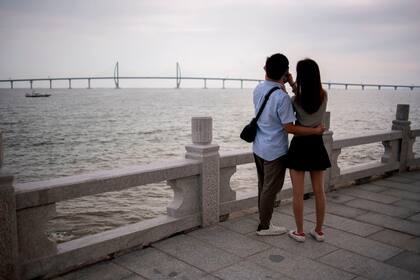 Tiene 55 kilómetros de largo y conectará las ciudades de Hong Kong, Zhuhai y Macao en China.