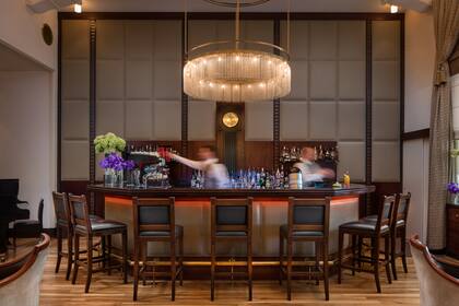 Tiene historias escondidas de entreguerras, con jerarcas nazis ocupándolo