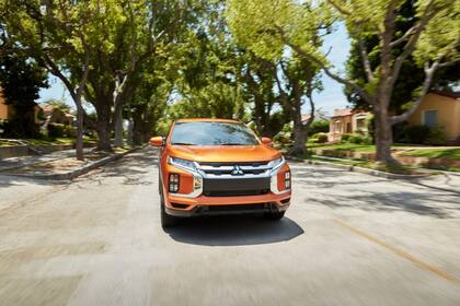 Tiene una baja performance de aceleración que se siente especialmente en los viajes por carreteras