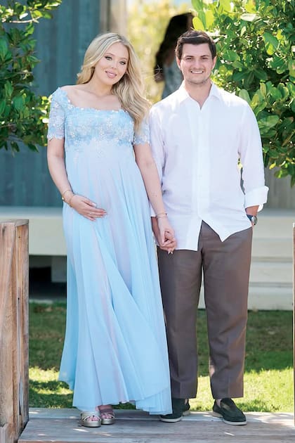 Tiffany posa con
su marido, el
multimillonario
Michael Boulos.