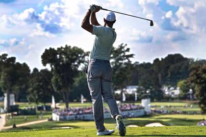 Tiger Woods y su tiro de salida