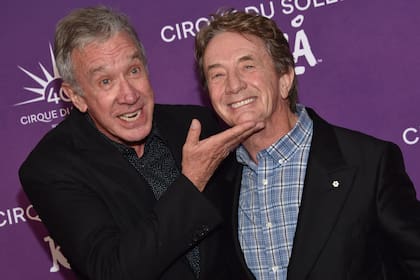 Tim Allen y Martin Short no quisieron perderse el estreno de Kooza, el espectáculo del Cirque du Soleil en Santa Monica. Los actores bromearon ante los flashes antes de entrar a ver el show