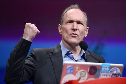 Tim Berners-Lee habla durante la conferencia World Wide Web 2012 en Lyon, Francia