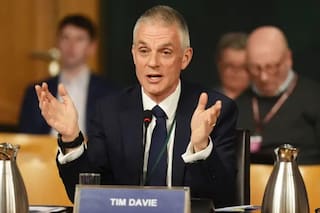 ¿Por qué renunció el director de la BBC y qué ocurrió con la edición del documental sobre Trump?