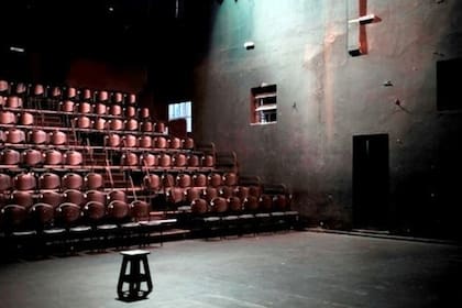Timbre 4, la sala principal de este teatro de Boedo en donde hace años se estrenó La omisión de la familia Coleman