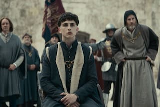 Netflix: En El rey, intrigas palaciegas y el carisma de Timothée Chalamet