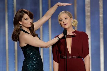 Tina Fey y Amy Poelher, las presentadoras de la ceremonia