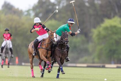 Tincho Merlos pelea por la bocha con Joao Paulo Gannon: así se jugaron los partidos en Pilar