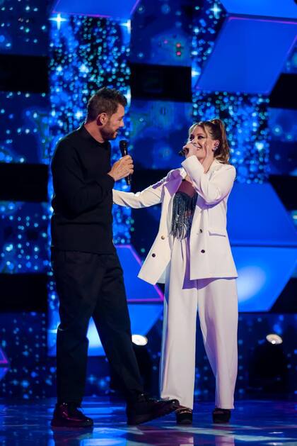 Tinelli junto a Niki, en Canta Conmigo Ahora, el programa que se emitió por eltrece