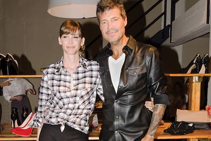 Tinelli y Valdes empezaron a salir en julio de 2012