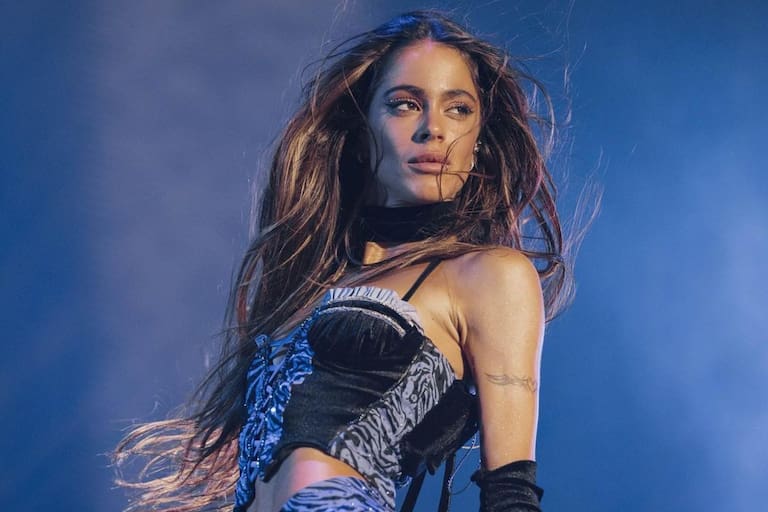 La inesperada reacción de los fans de Tini cuando en medio de un show dijo que tenía frío - LA NACION