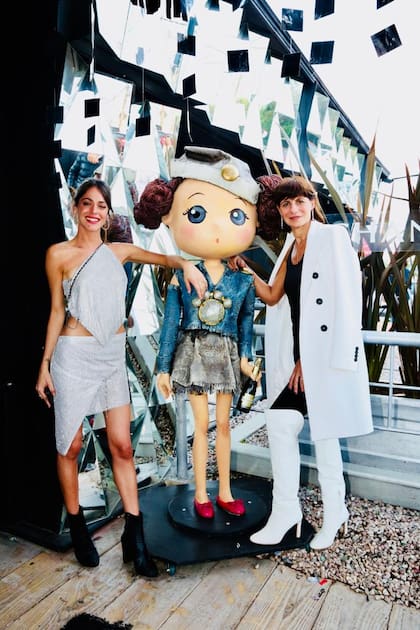 Tini Stoessel en la fiesta dedicada a la muñeca viajera Nina