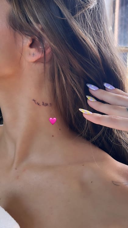 Tini Stoessel enseñó el tatuaje que se hizo en honor a su padre