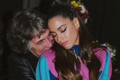 Tini Stoessel junto a su papá Alejandro