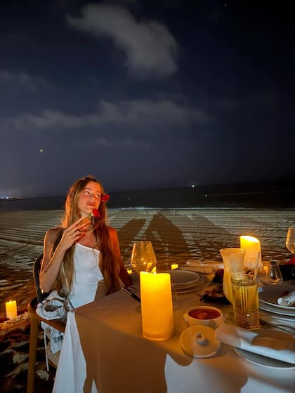 Tini Stoessel sorprendió en Instagram con una serie de postales románticas (Foto: Instagram/@tinistoessel)