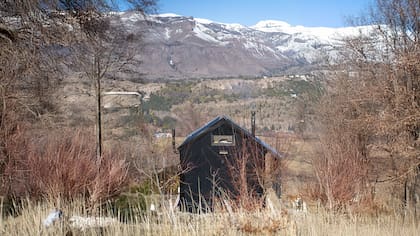 Prefabricadas. Las unidades de Alun Tiny House salen del taller listas al 90%; al llegar al lugar elegido, solo hay que apoyarlas en las plateas y conectarlas a los servicios.