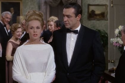 Tippi Hedren y Sean Connery, en una escena de Marnie, la ladrona (1964)