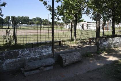 Un tiroteo con ametralladoras provocó una muerte en el club de fútbol San Cayetano.