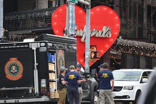 Tiroteo en bar de Texas deja 3 muertos y 14 heridos; FBI investiga posible terrorismo