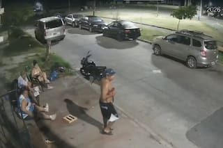 Tras un tiroteo infernal murió de un balazo la madre de un policía, uno de los que disparó