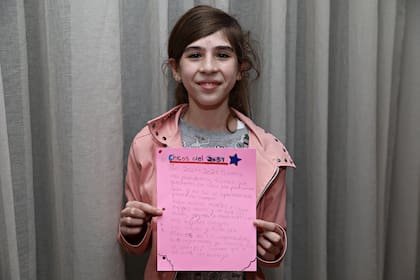 Tiziana Filardi, de 10 años, dejó una carta para que se lea en 10 años en la cápsula del tiempo