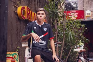 El crack de Vélez de 19 años que juega como si tuviera 38, lo comparan con Valverde pero él elige a Pedri