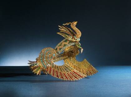 Tocado de pavo real, joya creada para sarah bernhardt cuando interpretó a Cleopatra