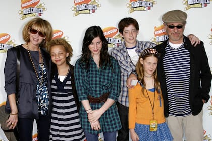 Toda la familia Spielberg en los Nickelodeon Kids Choice Awards de 2007