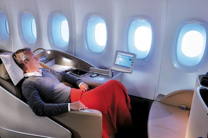 Todas las comodidades del Airbus 380 buscan que los pasajeros disfruten de la experiencia del vuelo