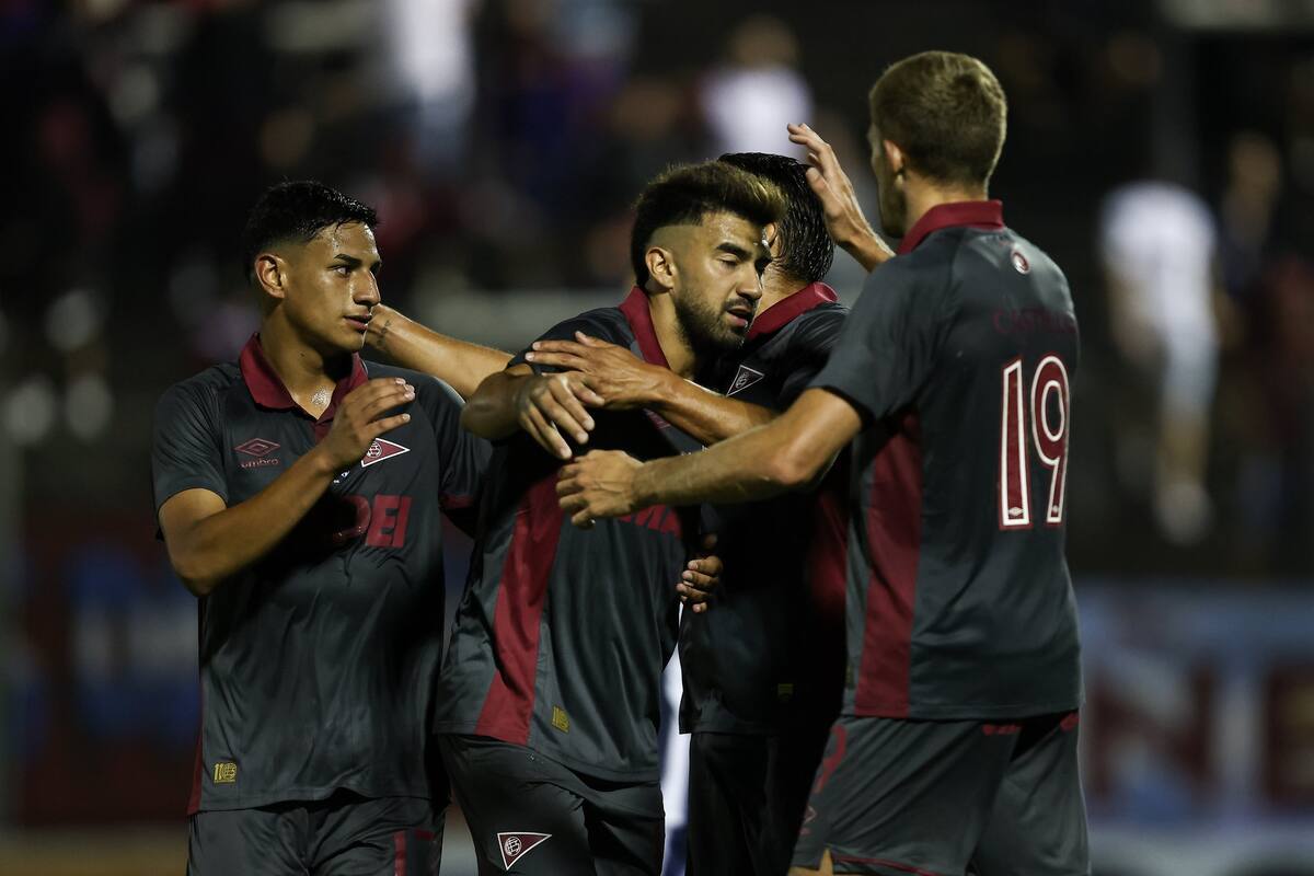 Grande gol de Marcelino Moreno para dar início forte ao Lanús Grande gol de Marcelino Moreno para dar início forte ao Lanús