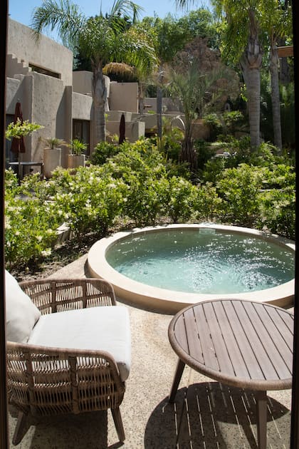 Todas las habitaciones tienen piletas privadas con agua climatizada, ideal para refrescarse en los meses de calor