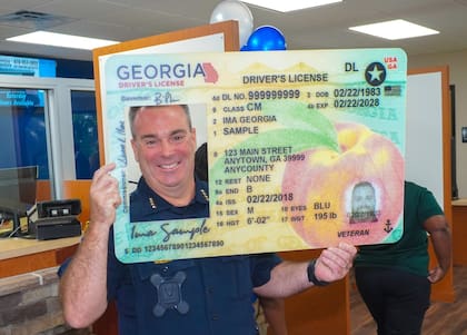 Todas las licencias permanentes emitidas en Georgia después de 2012 cumplen con los requisitos federales de la ley Real ID