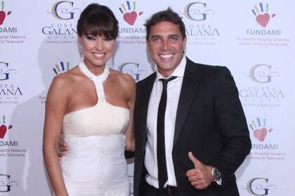 ¿Todo bien o todo mal? Andrea Estévez y Matías Alé posaron para la foto y dieron sus mejores sonrisas.