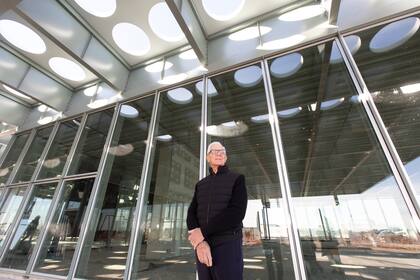 “Todo comenzó porque el Malba necesitaba ampliar su depósito, y en Puertos había espacio suficiente. Entonces me pregunté, ¿por qué no hago también un museo?", resume Costantini