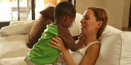 Todo el amor de Mariela para sus hijos